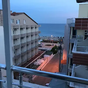 Marine Ayvalı