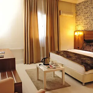 Tanik Hotel Esmirna